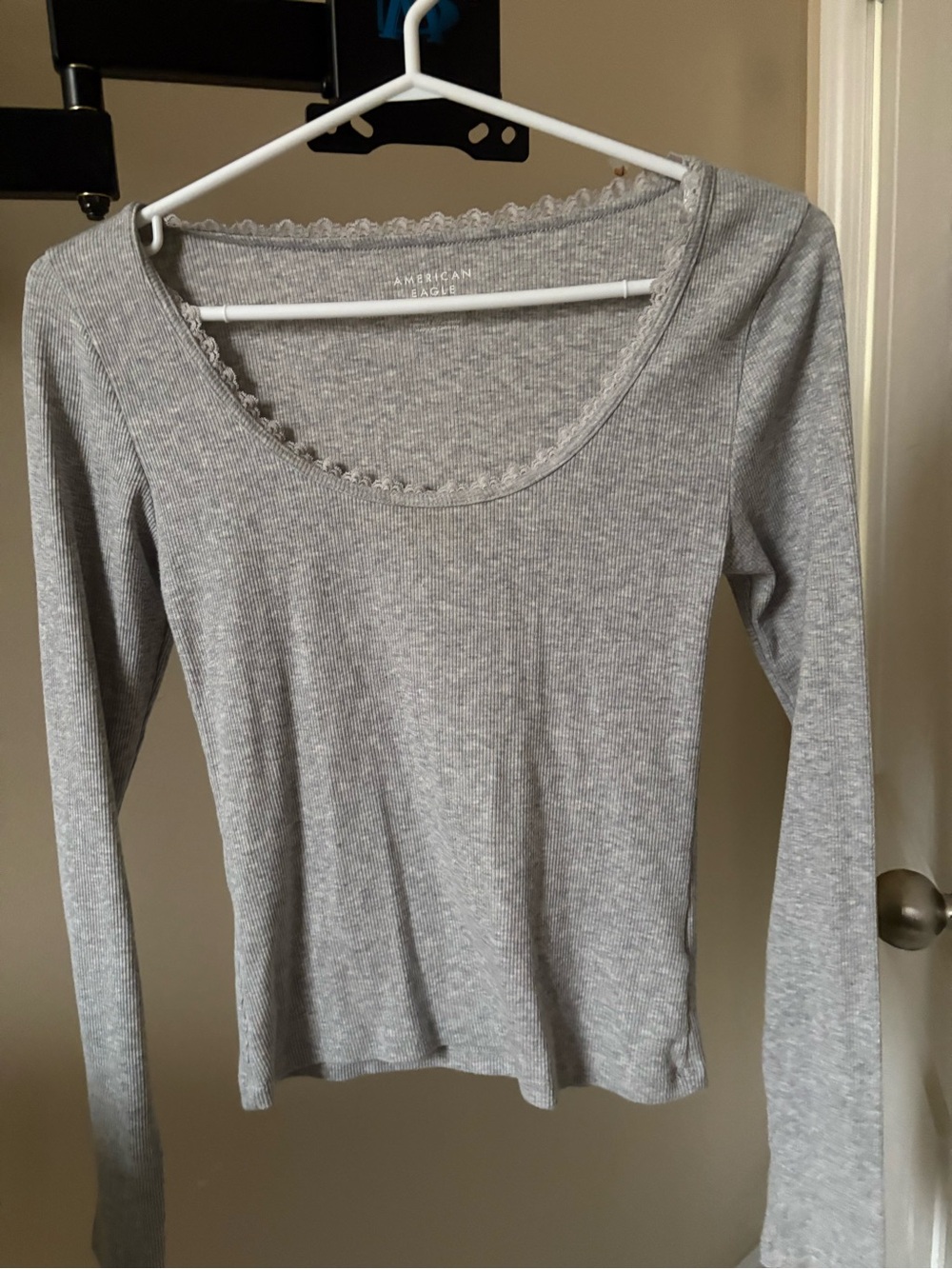 American Eagle Outfitters Light Grey Ribbed Scoop Neck Long Sleeve Top